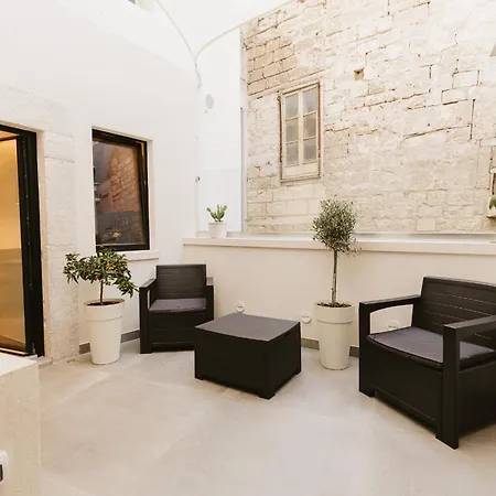 Fondaco Dei Longobardi Trani
